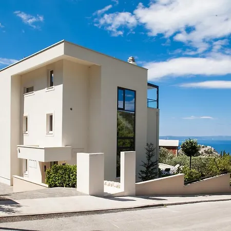 Lukic Villa Makarska