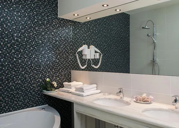 Lukic * מאקרסקה