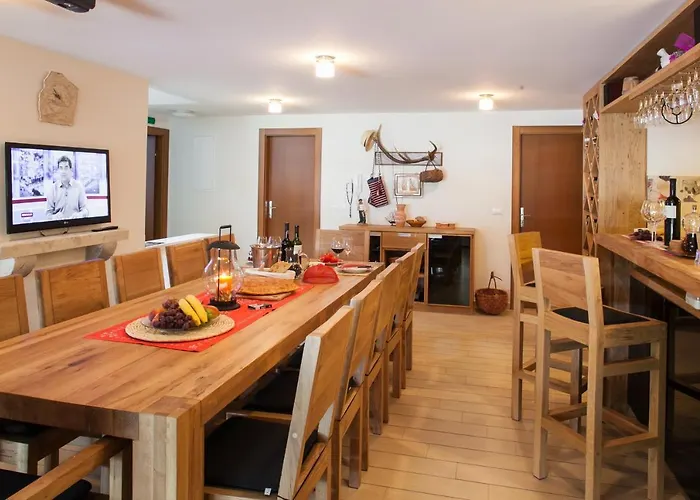 וילה Lukic מאקרסקה